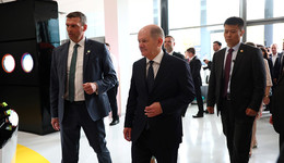 朔尔茨来华第二站，为何访问这家德企研发中心？