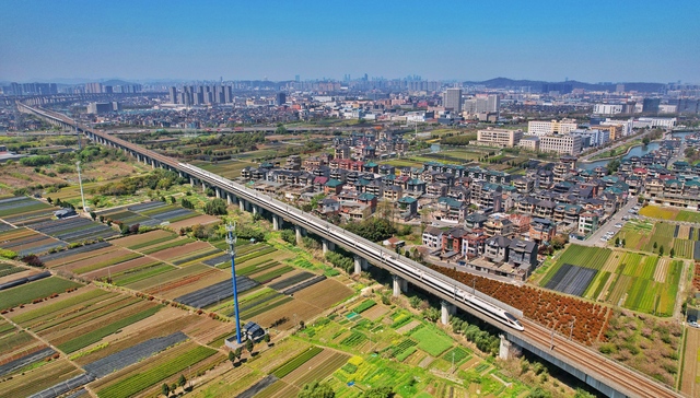 长三角春游运输收官，32天发送旅客逾8000万人