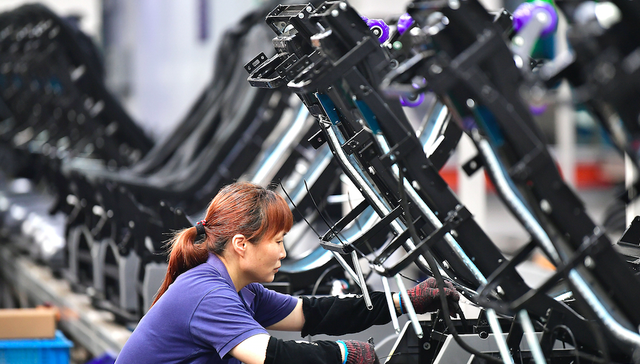 发改委：认为出口商品多了就是产能过剩，“这是站不住脚的”