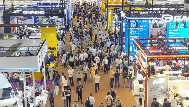 广交会吸引12万名境外采购商，俄罗斯客流显著增加