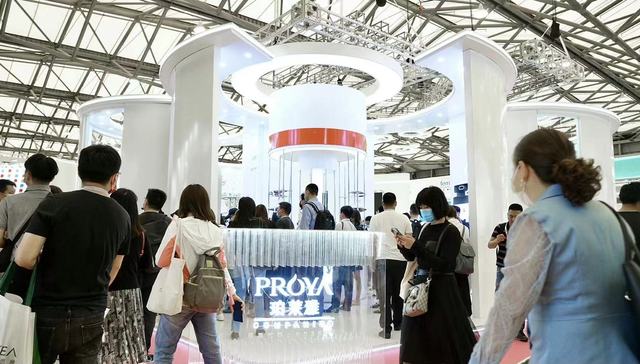 商业头条No.21｜珀莱雅挑战欧莱雅