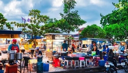 J人与P人的较量，正定夜市提前赢了