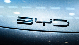 比亞迪的“低價(jià)螺旋”轉(zhuǎn)了20年：絞入蔚小理，卷怕特斯拉