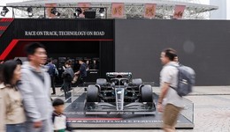 F1赛场外，这项运动为汽车业带来了什么？