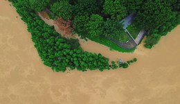 【深度】华南暴雨倾盆，极端天气为何频现？