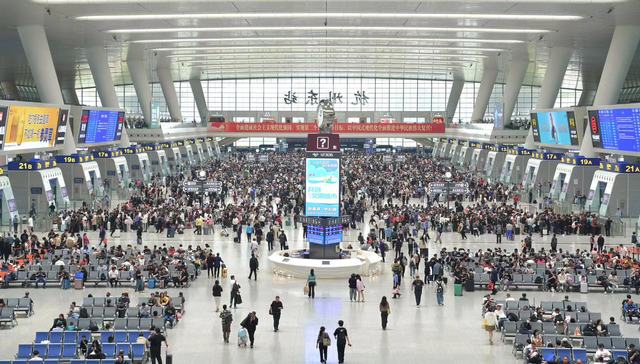 “五一”假期长三角铁路预计发送旅客2700多万人次，日均客流或创新高