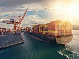 万千气象看上海 | 船舶跨进氨燃料新时代 从一张“严丝合缝”的图纸开始 | 寻找中国经济新动能