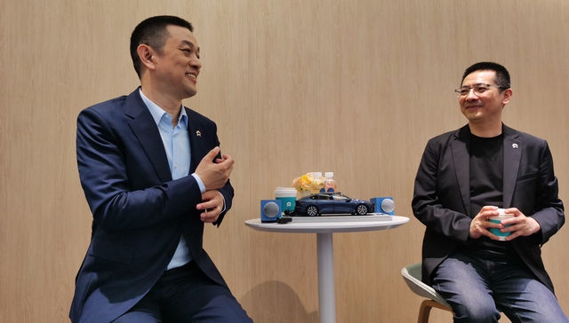 蔚来李斌：行政轿车市场是中国品牌向上突围必须攻克的难关 | 2024北京车展