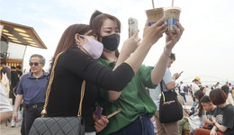 迎“五一”消费旺季，小红书、抖音的头部主播加入上海“五五购物节”促销战