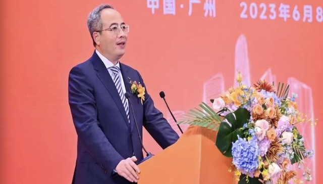 越秀地产高管变动：“二把手”林峰辞任副董事长、执行董事兼总经理等职务