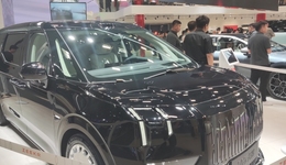 极氪009光辉等亮相车展，冲刺IPO和65万辆销量目标