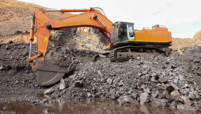 “锰三角”地区电解锰企业减至3家：改变掠夺式开发粗放型生产局面