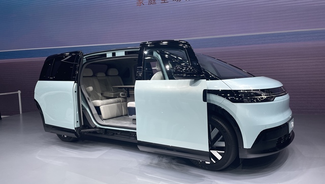 无聊、同质化成产品经理观展后的关键词 | 2024北京车展