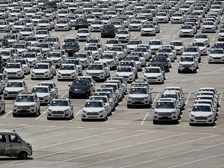 武汉全力追赶新能源浪潮 | 谁是下一个电车之都①