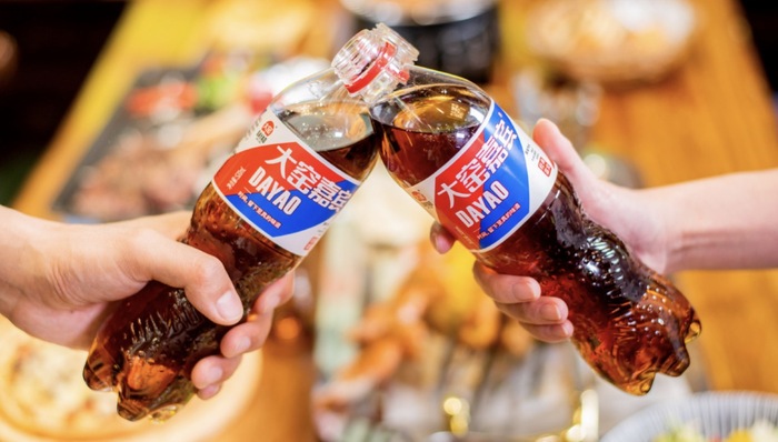 大窑狂投地铁广告，有夏日饮料大战那味了