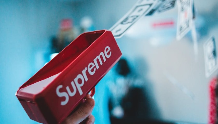 潮流品牌,Supreme,品牌文化,转型,中国市场,