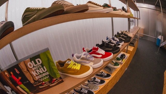 业绩下滑压力之下，滑板还能给Vans带来多少成长空间？