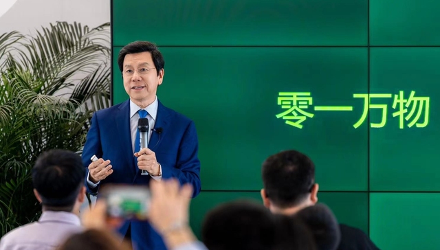 李开复：做大模型要靠长跑，向投资人承诺十年不套现
