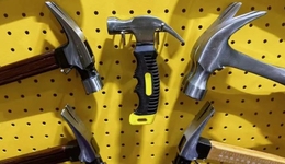 被电商遗忘的五金小镇：在代工与带货之间寻找出路