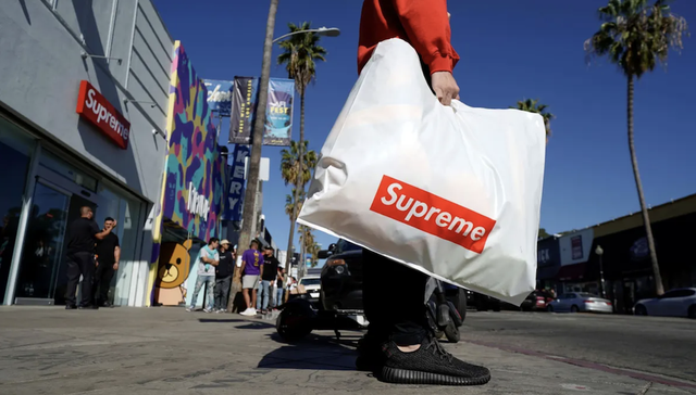 Supreme价值不再，或将再度被出售