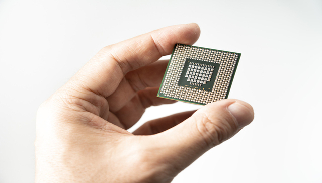 研报新知|“玻璃基板”概念横空出世，未来或将取代有机材料基板，这家企业相关产品已批量生产