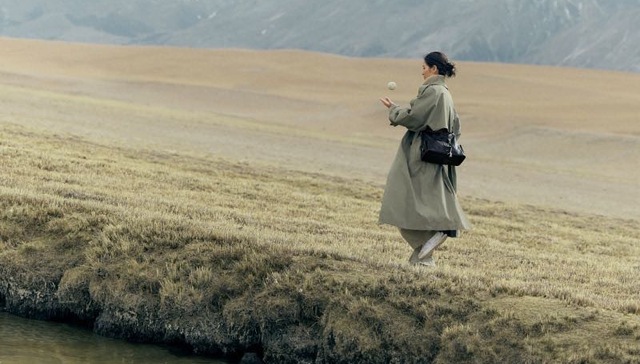 国产包袋品牌Songmont不想只在董洁直播间里火