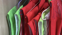 社區(qū)勞務(wù)派遣，成了中年人的新歸宿？