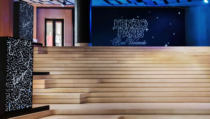 完美日记姊妹品牌联名Hello Kitty，KENZO秋冬新品主打日本刺绣｜是日美好事物