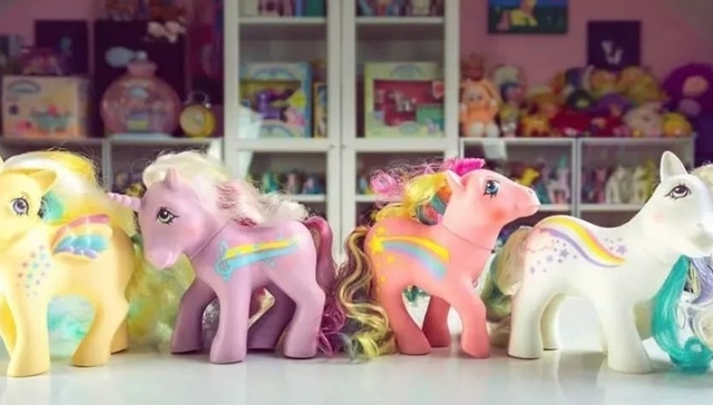 潮玩IP,《小马宝莉》,社交媒体,10后,