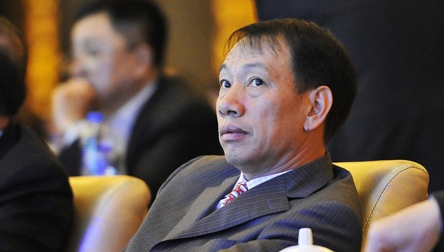 陈发树父子辞任云南白药董事，新华都回应称对其“被调查”不知情