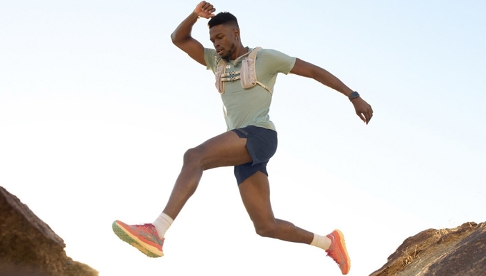 小众跑鞋HOKA火爆带动Deckers brands营收大涨18%，UGG卖不动了