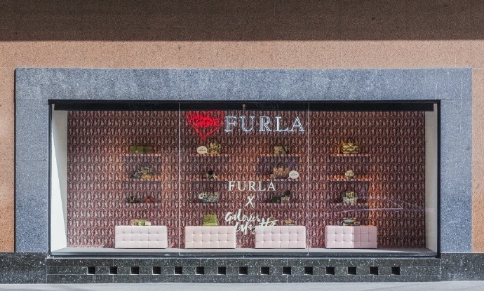 寒气继续逼向轻奢，FURLA批量关闭中国门店