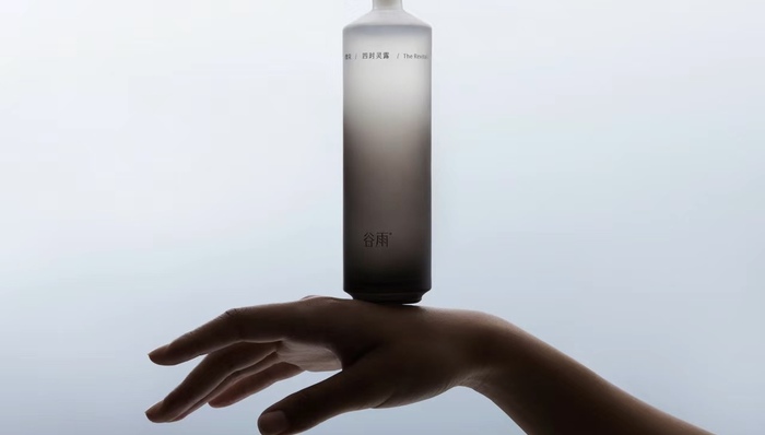 950元一瓶的国货精华水，有没有成的机会？
