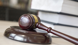 相隔不到十天，“青島前首富”所持青農(nóng)商行股權再遭法拍，神秘買家是否再出手？