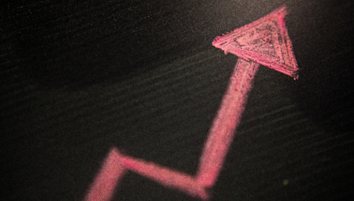 康方生物暴涨超40%，双抗新药头对头试验战胜新“药王”