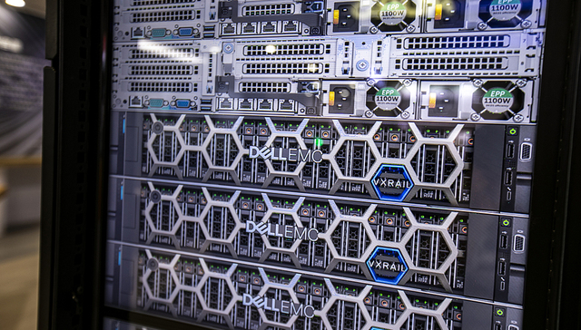 预测利润不及市场期望，戴尔股价跌近18%