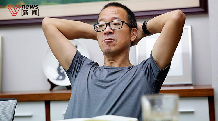 俞敏洪深夜道歉否认退休：“东方甄选做得乱七八糟”，这句话是在跟朋友谦虚|界面•视频