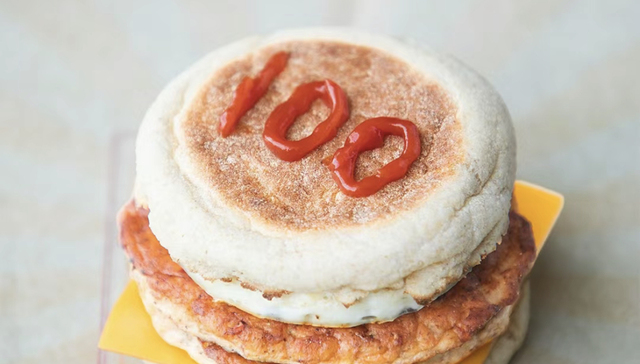 今年各品牌的高考营销都在“卷”服务