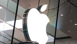 苹果“听劝”：乔布斯时代的傲慢消失了，自信也消失了