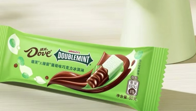 绿箭、菊花茶和啤酒都被做成了雪糕，今年的怪味联名更疯了