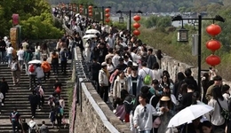 下沉市場需求爆發(fā)，2.13億小鎮(zhèn)中老年里，藏著銀發(fā)旅游的新增量