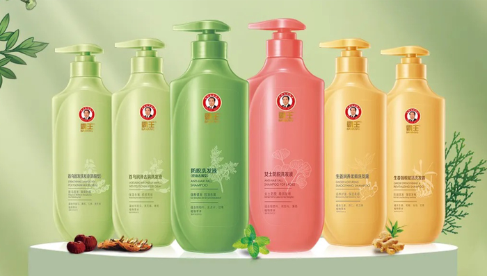 被“秃头”困扰的年轻人，不相信霸王