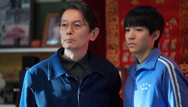 “发疯”的一老一少，从东北驶向太平洋 | 上影节·金爵奖