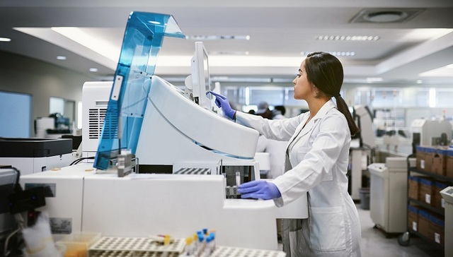 生物医药“寒冬”向上游传导，分析仪器小型化成新需求