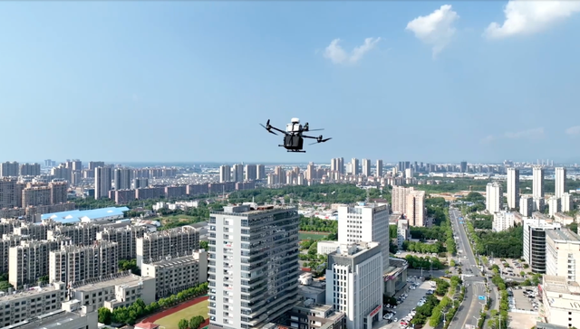 联飞快送运营首条无人机长距离航线，“空中外卖员”20公里配送仅需18分钟