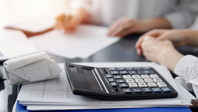 IPO雷达｜腾讯、小米入股的财税服务商慧算账冲港股：三年累亏近15亿元，销售费用率一度超100%