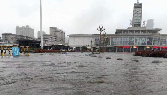 长沙城区积水基本消退，未来两天仍有持续性暴雨