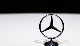 20万买奔驰C级， BBA最后的体面没了