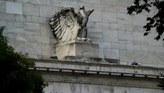 美联储观察：政策侧重转向“通胀与失业曲线”的双斜率