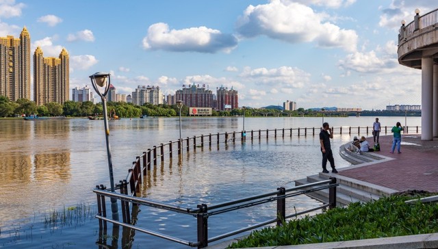 地方新闻精选 | 黑龙江17条河流超警 北京公布退休人员2024年基本养老金调整方案